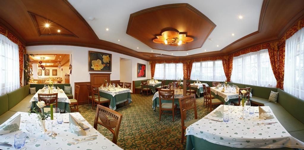 Hotel Corona Krone Selva di Val Gardena Exterior photo