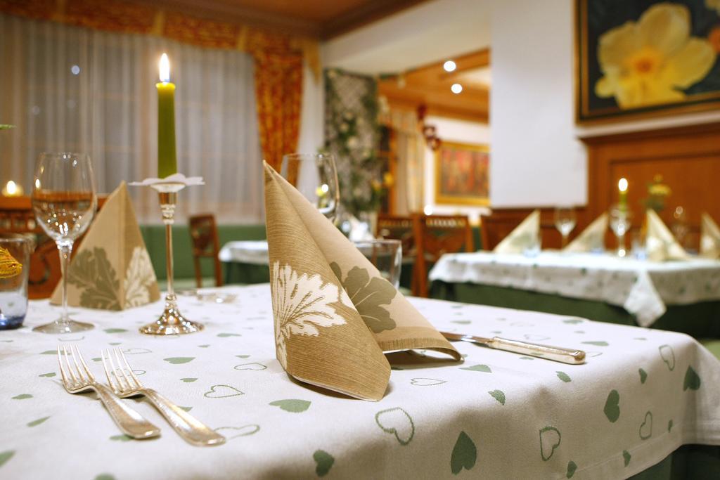 Hotel Corona Krone Selva di Val Gardena Exterior photo
