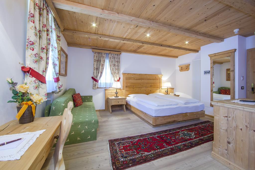 Hotel Corona Krone Selva di Val Gardena Exterior photo