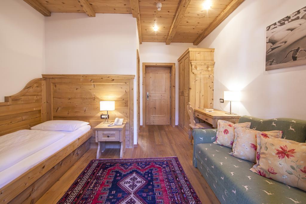 Hotel Corona Krone Selva di Val Gardena Exterior photo